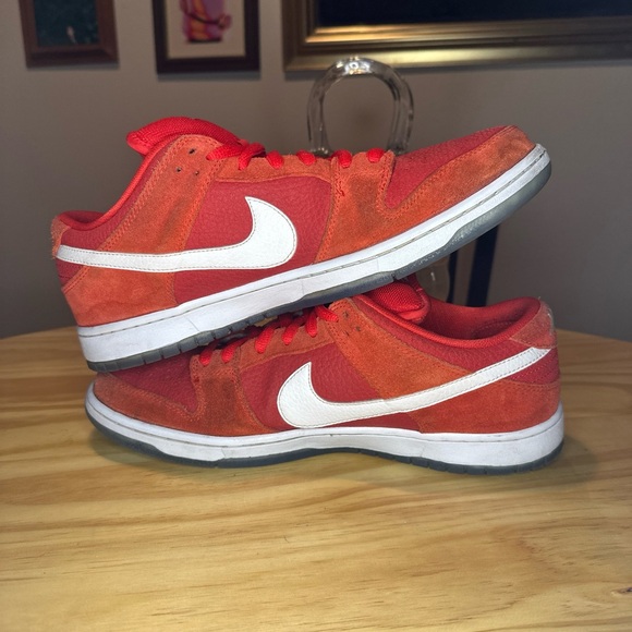 challenge red dunks